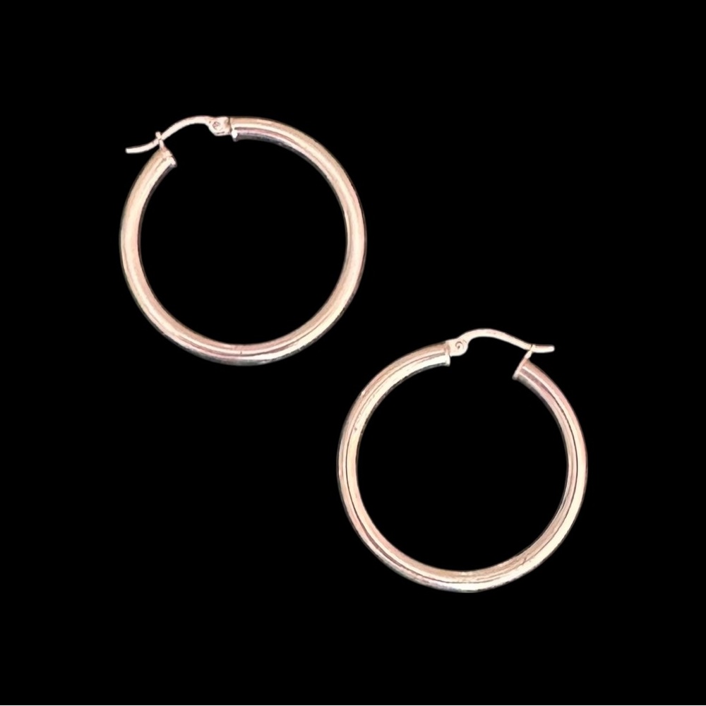 2 Pairs of .925 Sterling Silver Vintage Hoop Earrings - Picture 2 of 8